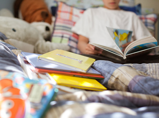 10 Ways to Motivate Kids to Read + Downloadable Quick Guide